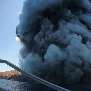 Photo Whakaari : Dans le piège du volcan