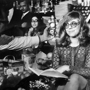 Photo Erica Jong – Breaking the Wall