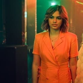 Photo Chasing Virgins