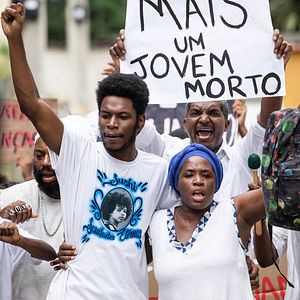 Photo L'Amour est pour les forts