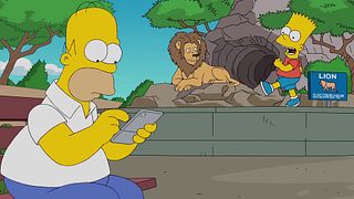 image de Pokémon GO : Homer Simpson est déjà complètement accro !