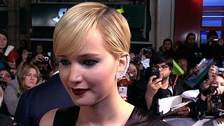 image de "Hunger Games" : Jennifer Lawrence au micro !