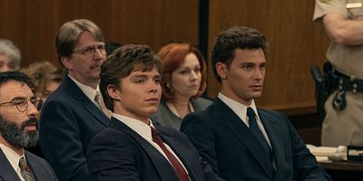 poster de la série Le rideau se lève