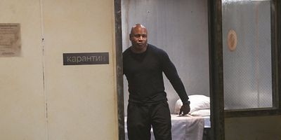 poster de la série Divided We Conquer