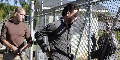 poster de la série A dix-huit miles, au moins