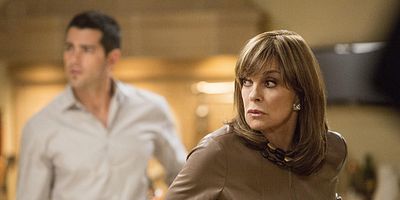 poster de la série Au bord du gouffre