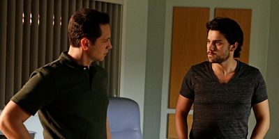 poster de la série Derrière les barreaux