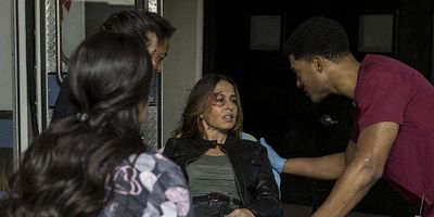 poster de la série Vrais et faux héros