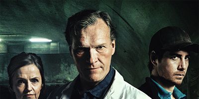 poster de la série Monde parallèle