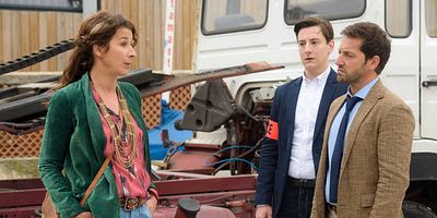 poster de la série Aux innocents les mains pleines