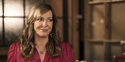 poster de la série Bring Out the Champagne