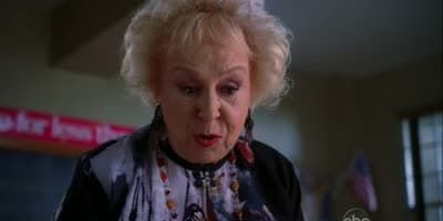 poster de la série Une famille presque parfaite