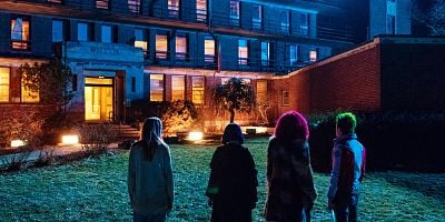 poster de la série L'asile