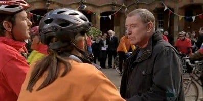 poster de la série La mort au bout du chemin