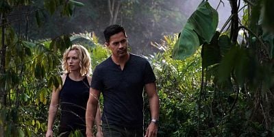 poster de la série Enterrer la hache de guerre