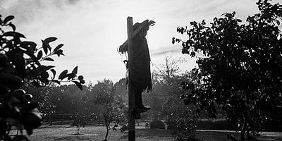 poster de la série L'épouvantail