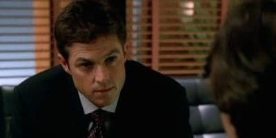 poster de la série La Descente aux enfers