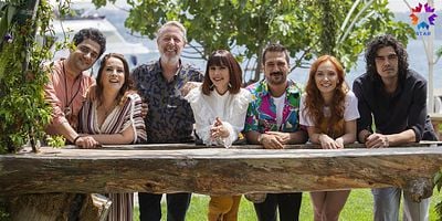 poster de la série Erkenci Kuş 44.Bölüm