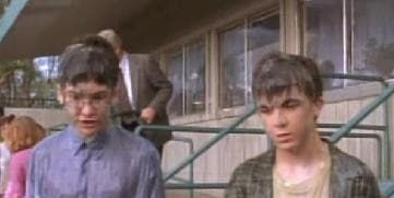 poster de la série Réactions en chaîne