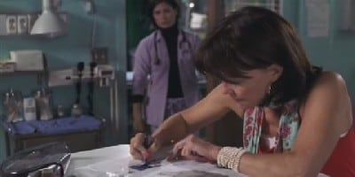 poster de la série La Visite