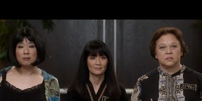 poster de la série Sacrée soirée