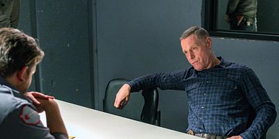 poster de la série Sous les coups