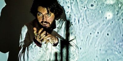 poster de la série Au commencement