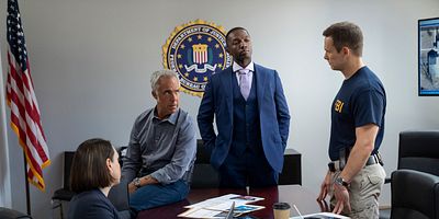 poster de la série La Menace