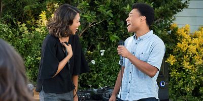 poster de la série Et Une Pincée de Surprise