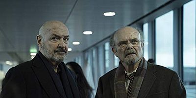 poster de la série Les doigts dans l'engrenage