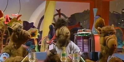 poster de la série Au secours !