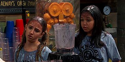 poster de la série La petite boutique des Reynolds