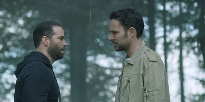 poster de la série Voir le monde brûler