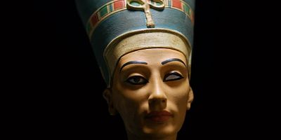 poster de la série Sur les traces de Néfertiti