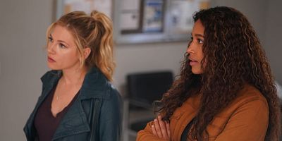 poster de la série Aller droit au but