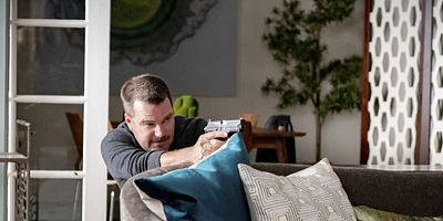 poster de la série Divisés, nous sombrons