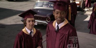 poster de la série Tout le monde déteste les diplômes