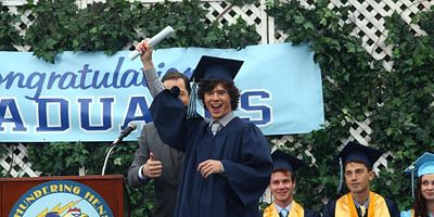 poster de la série La remise des diplômes