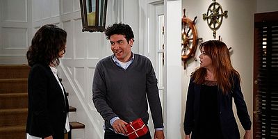 poster de la série Le Médaillon