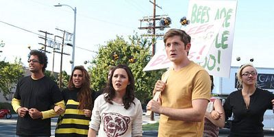 poster de la série L'abeille et la bête