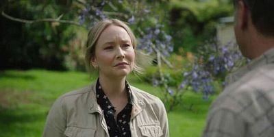 poster de la série Sous le feu des projecteurs