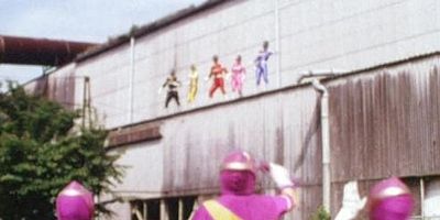 poster de la série L'invasion des Craterites