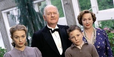 poster de la série Education au meurtre