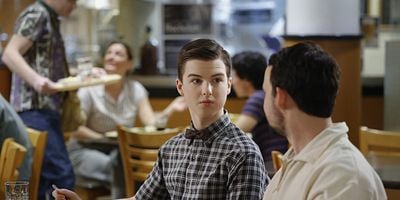 poster de la série Une demie Wiener Schnitzel et des culottes dans un arbre