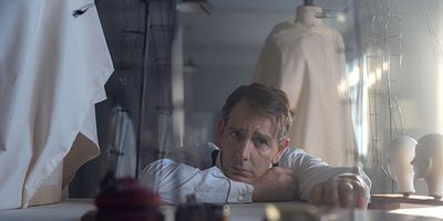 poster de la série Tout est différent