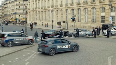 image de la news 6,4 millions de vues en 3 jours : cette série française signe le meilleur lancement de l'année sur Netflix