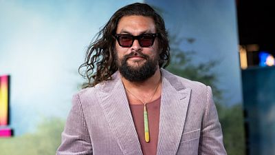 image de la news Premières images : Jason Momoa est l’anti-héros le plus provocateur de DC !