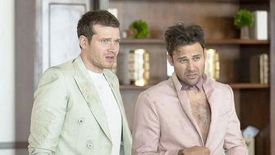 image de la news 9-1-1 : Buck et Eddie bientôt en couple ? Le succès surprise de cette série pourrait bien tout changer