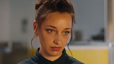 image de la news Ici tout commence : qui est vraiment Julia ? Jasmine fait une découverte incroyable en lien avec les Leroy