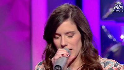 image de la news N'oubliez pas les paroles : pourquoi la Maestro Laure ferme-t-elle les yeux lors des duels ?